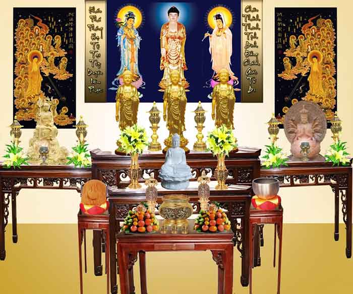 Bàn thờ Phật và Bồ tát phải luôn đặt cao hơn bàn thờ ông bà tổ tiên
