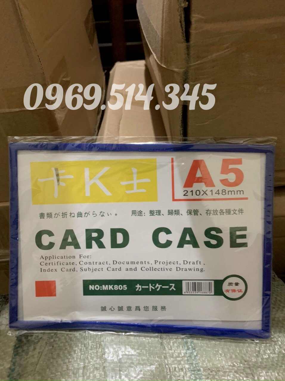 Card case khổ A5 nam châm viền xanh - Lựa chọn lý tưởng cho nơi có không gian nhỏ