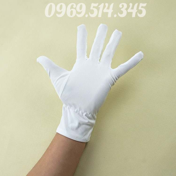 Chất liệu siêu mịn, dễ dàng trong việc đeo vào bàn tay và tháo cởi khi kết thúc công việc