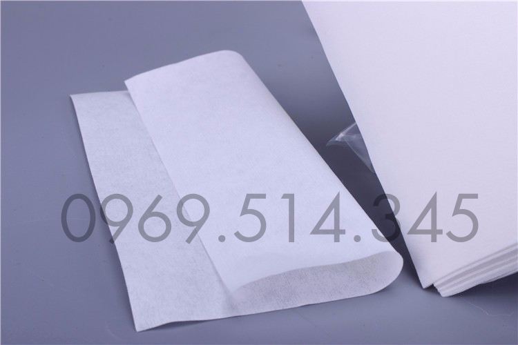 Giấy lau 0606 được cấu tạo hoàn chỉnh từ cellulose và polyester