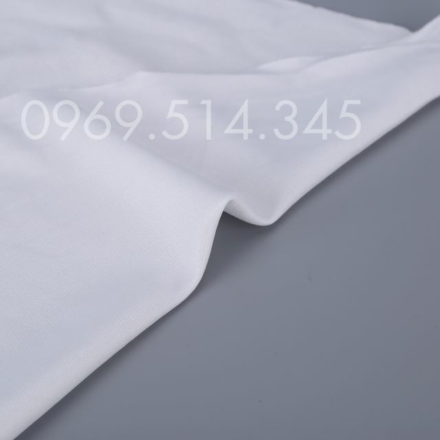 Làm từ 100% sợi polyester mềm mịn, không xơ bụi