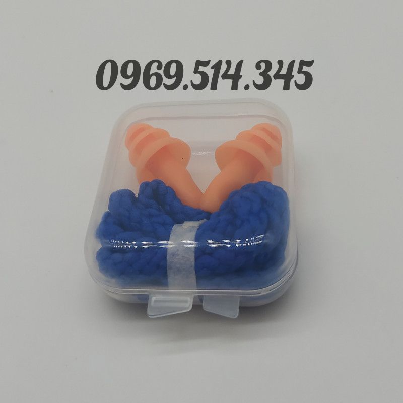 Hình ảnh chụp cận cảnh quy trình đóng gói và bảo quản của sản phẩm trước khi đến tay người tiêu dùng