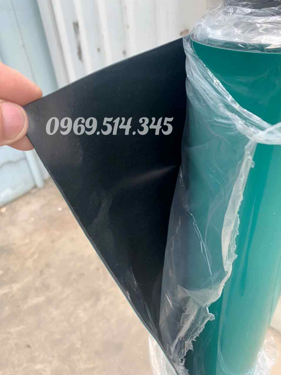 Sản phẩm có thể cắt thành từng tấm với kích thước của khách hàng