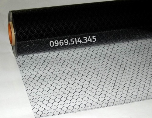 Thảm mắt cáo đen thiết kế màu sắc tinh tế giúp tiêu tán và tạo môi trường đảm bảo an toàn