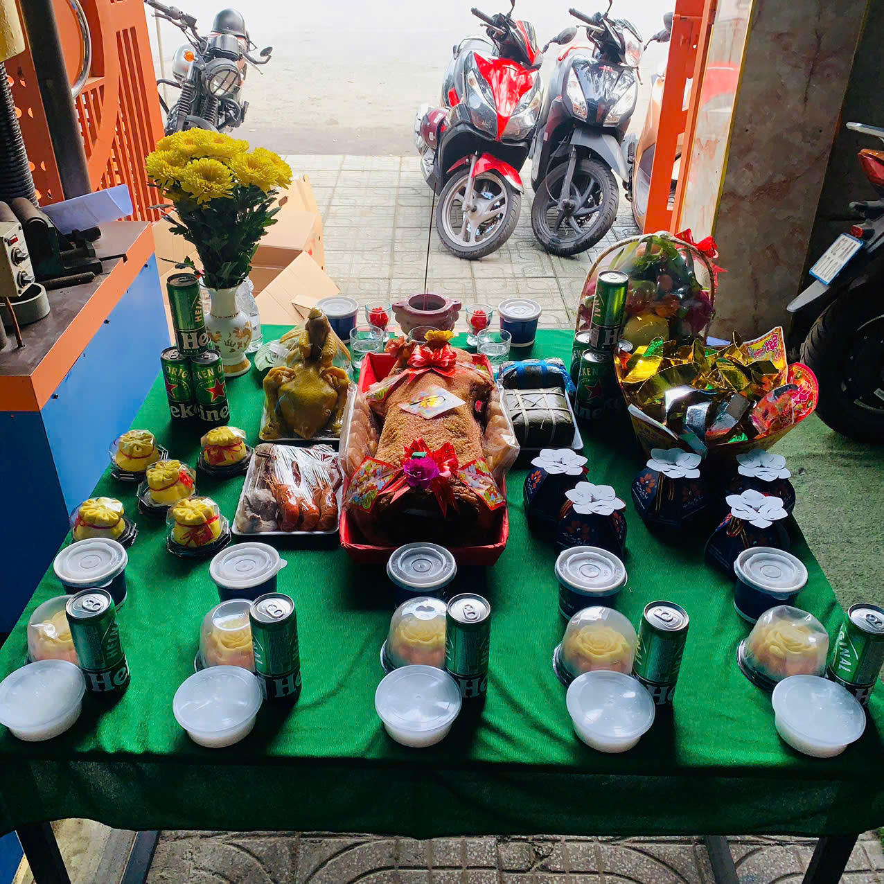 Mâm cúng tất niên công ty