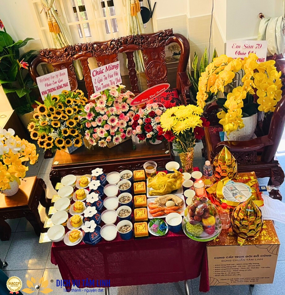 Bày trí mâm cúng khai trương gọn nhẹ tại shop thời trang TP.HCM