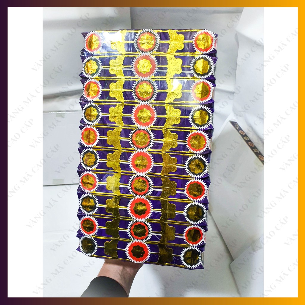 Chi tiet vang hoa dai in hinh sac net loai cao cap