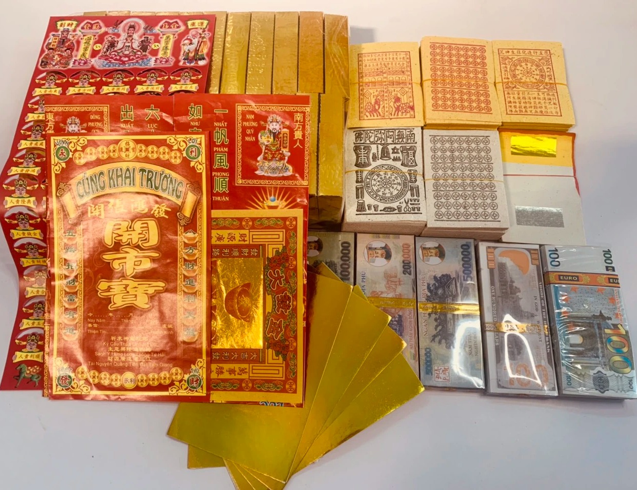 Combo cúng khai trương Phát Tài đầy đủ vàng mã cao cấp trọn gói tại Quận 12