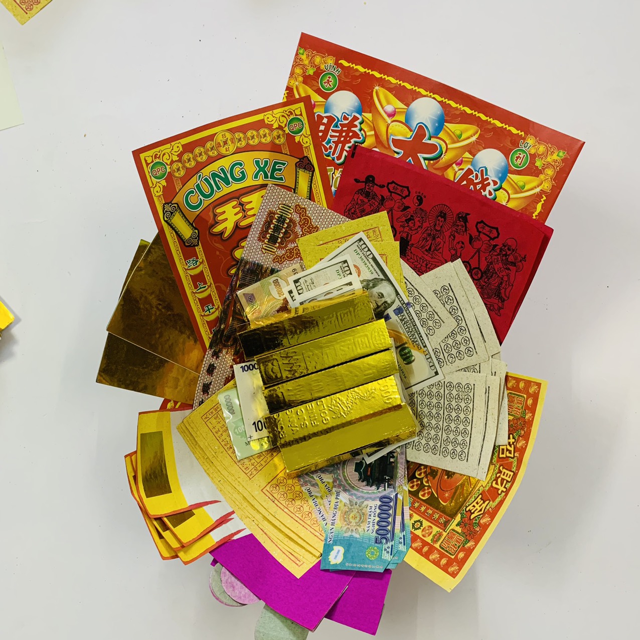 Bộ giấy vàng mã cúng xe đầy đủ cao cấp hàng đặt xưởng tại Quận 12