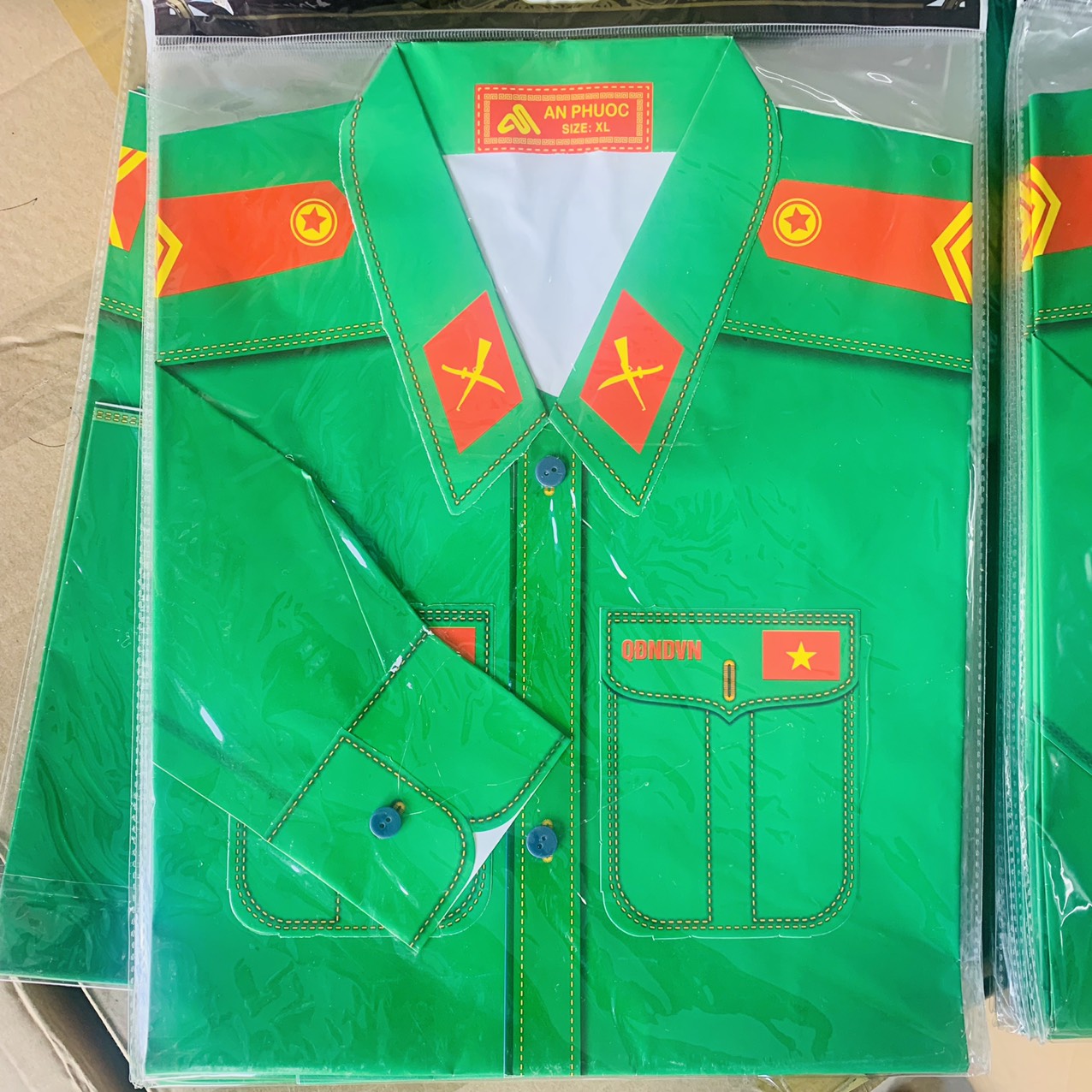 Chi tiết phụ kiện nón cối giày bộ đội vàng mã cao cấp chỉn chu