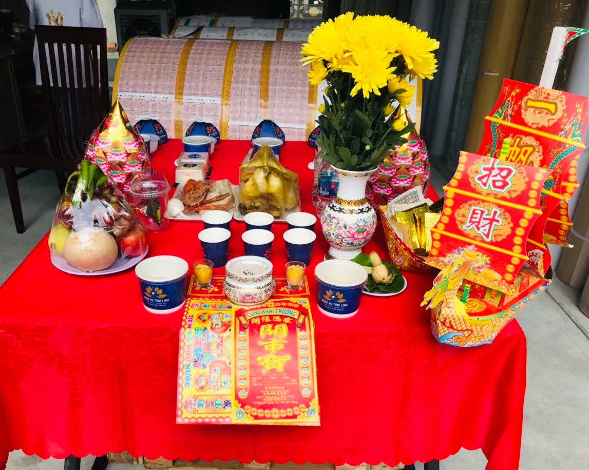 Mâm cúng khai trương gọn nhẹ trọn gói chỉn chu tại TP.HCM