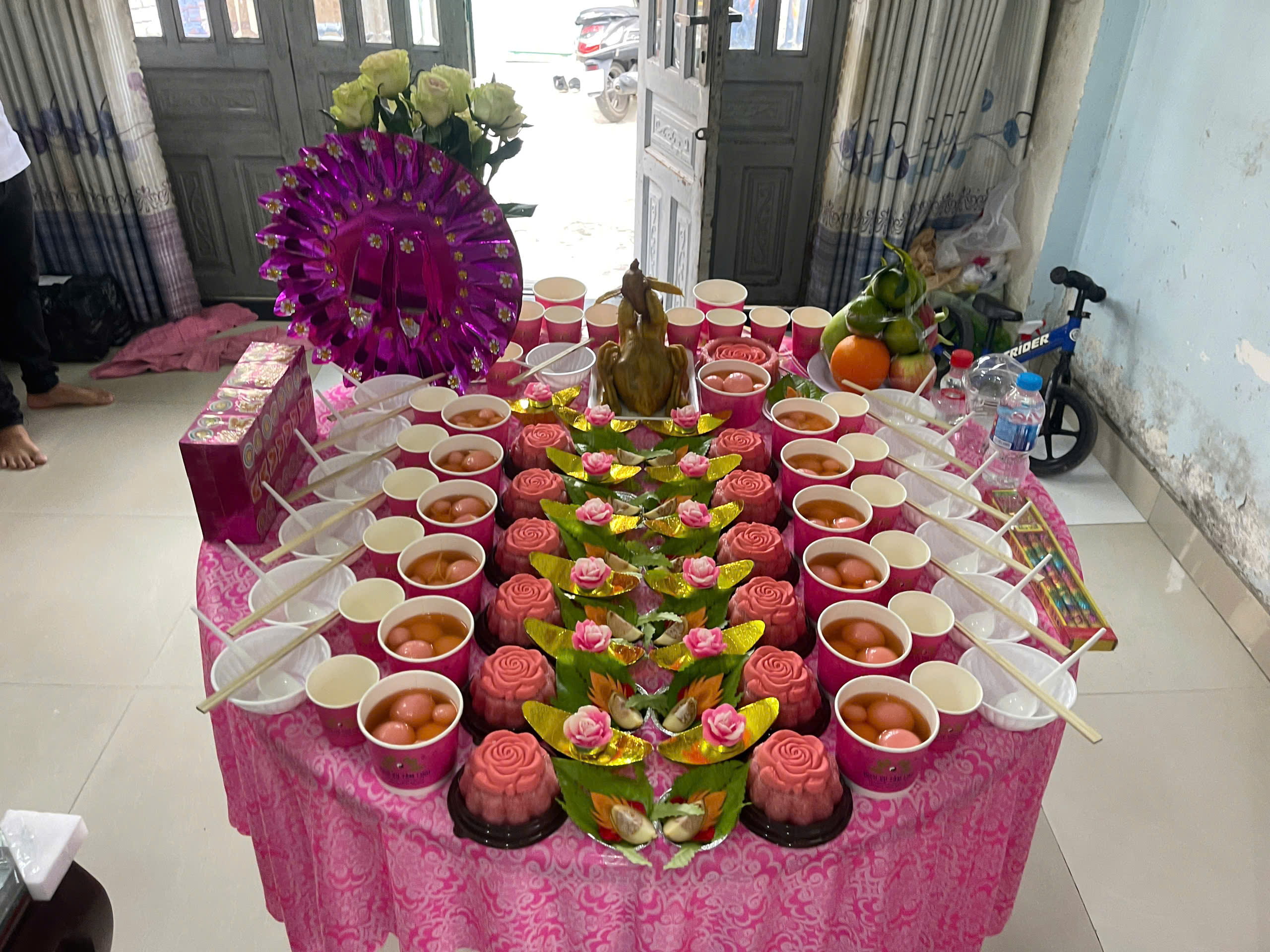 Mâm Cúng Đầy Tháng Trọn Gói – Dịch Vụ Chuẩn Bị Mâm Cúng Đầy Tháng Giá Rẻ, Đúng Phong Tục