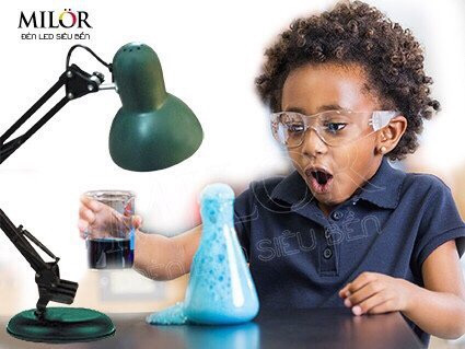 Đèn bàn chống cận vì một đôi mắt sáng cho trẻ