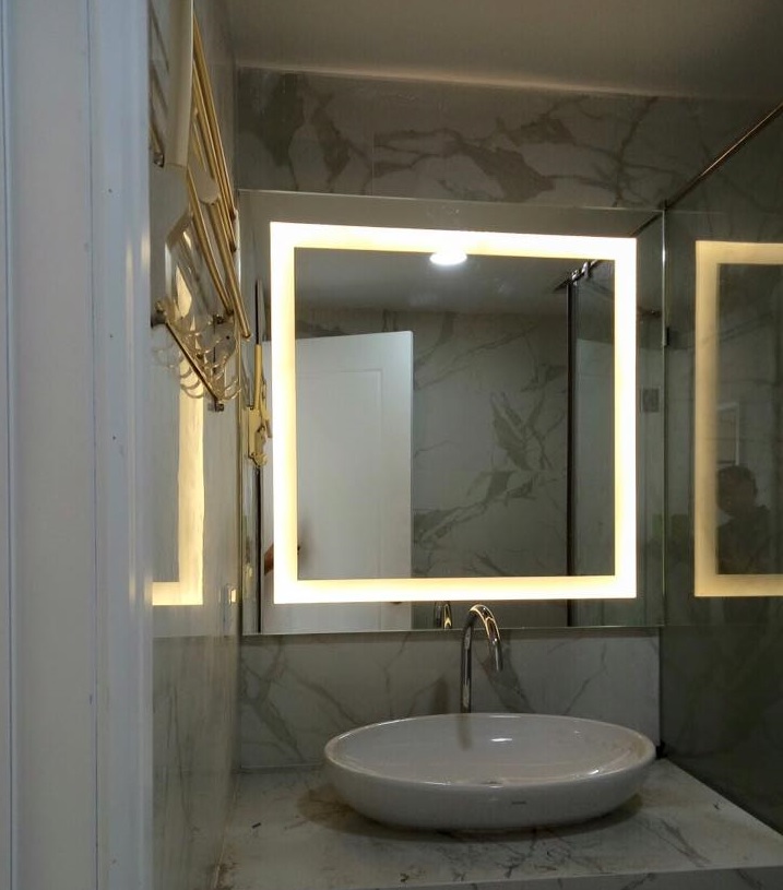 Gương đèn led phòng tắm