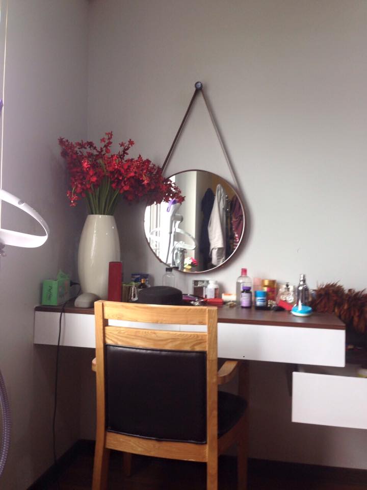 Gương dây da