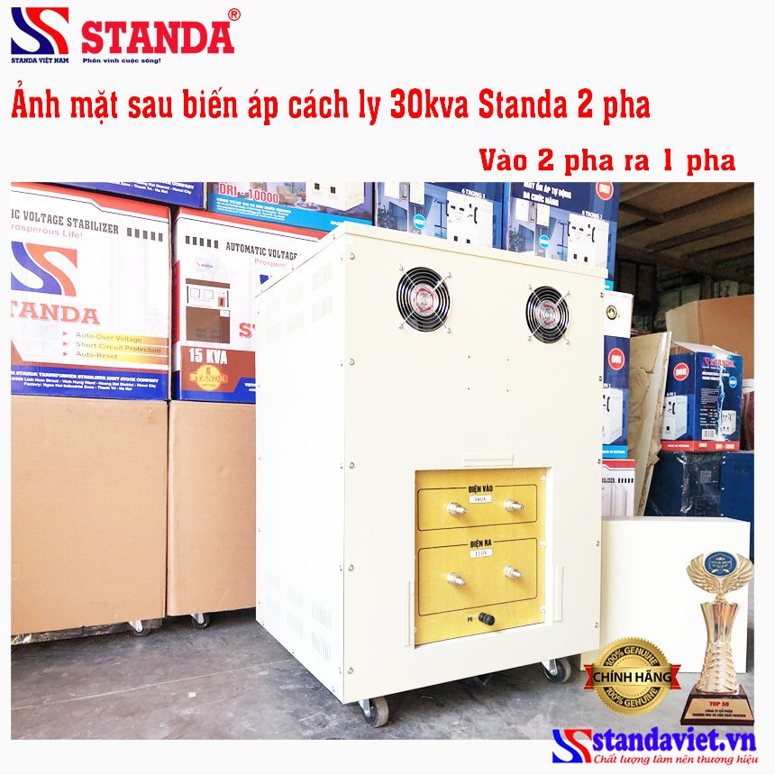 biến áp cách ly 30kva vào 2 pha ra 1 pha 380V/400V/110V với ảnh mặt trước 