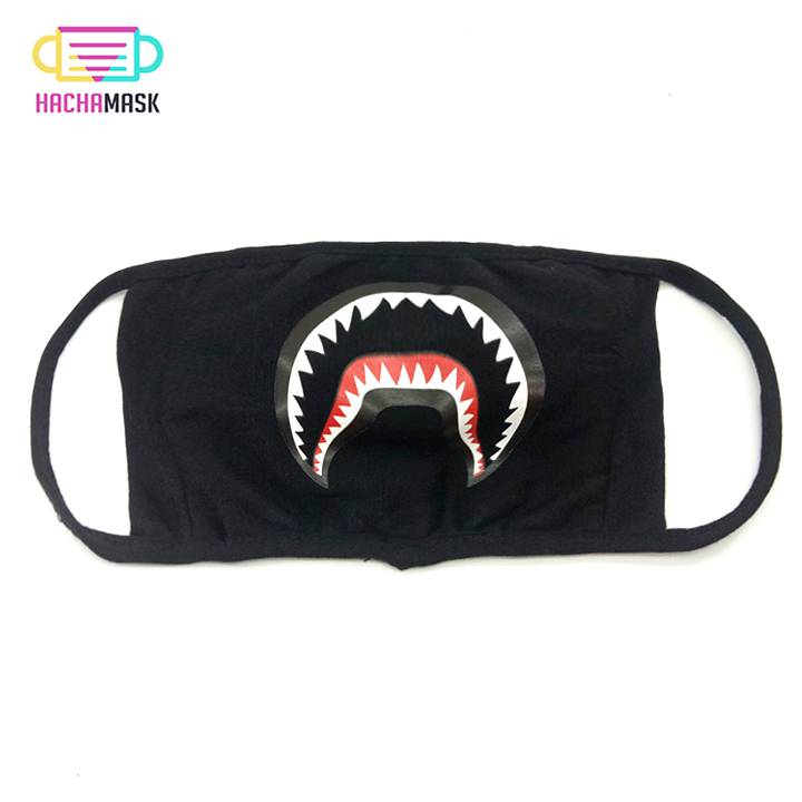 khẩu trang cá mập đen huyền bí