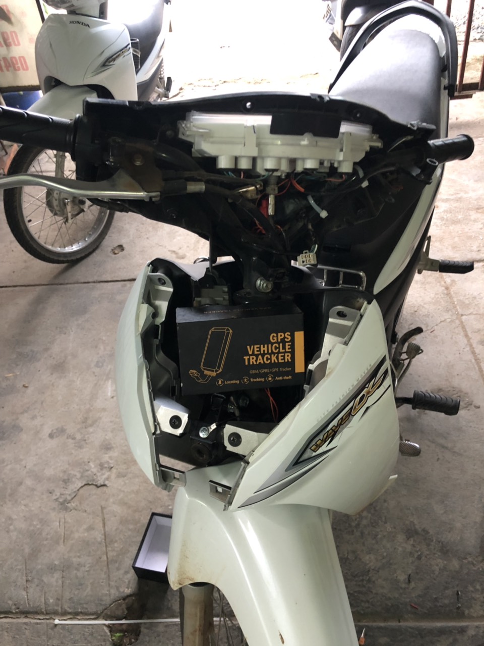 Lắp đặt định vị xe máy PROTRACK_VT05S