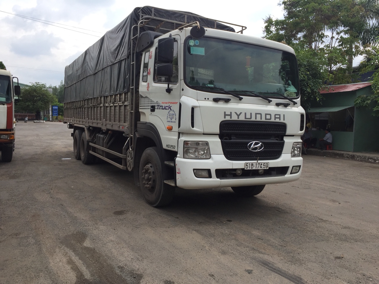 Lắp định vị ô tô 51D17459