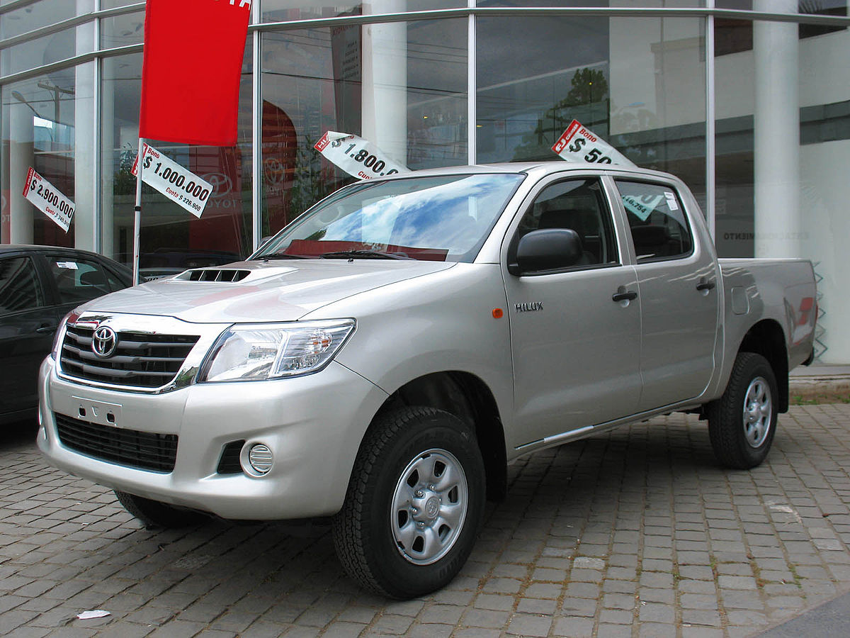 Bài 79 _ Cách lắp định vị xe Toyota Hilux 2012