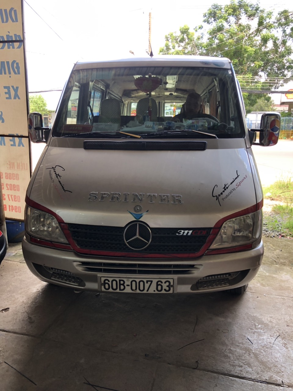 Lắp đặt  định vị nhãn hiệu Bình Minh _ B05 cho xe Mercedes Sprinter 16 chổ 60B00763