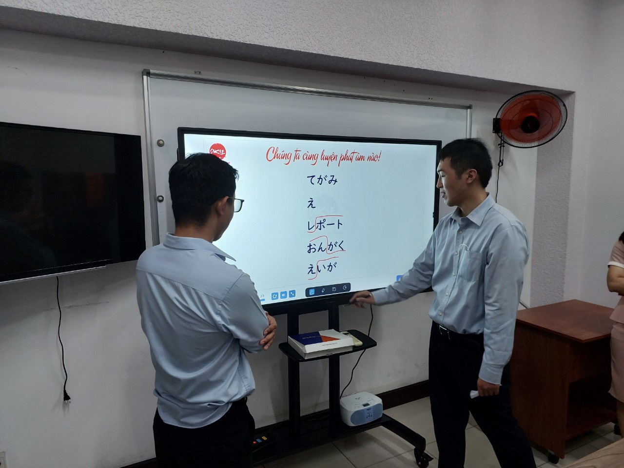 màn hình tương tác GAOKEview