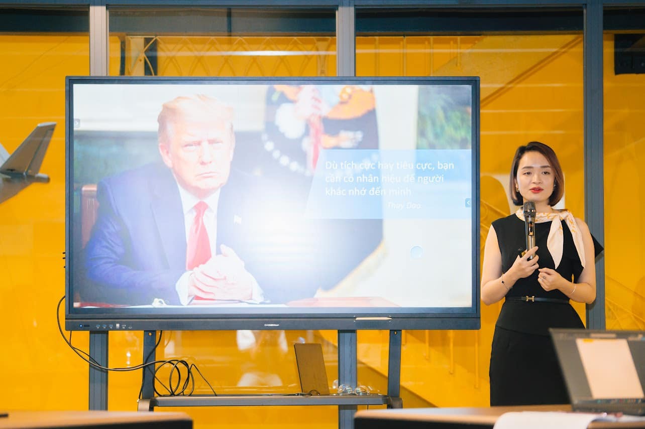 màn hình tương tác cho sự kiện
