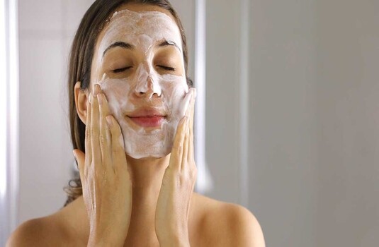 SỮA RỬA MẶT VÀ NHỮNG ĐIỀU CẦN BIẾT