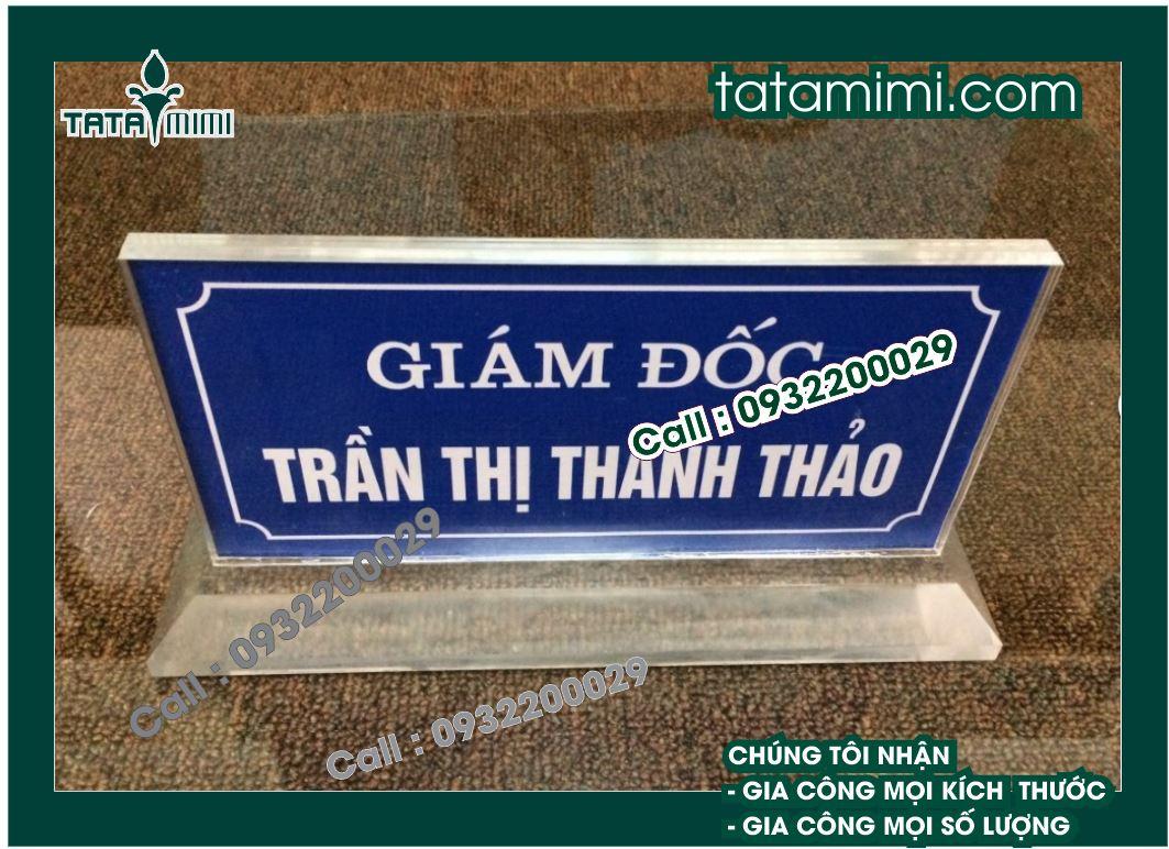 Mẫu biển chức danh để bàn