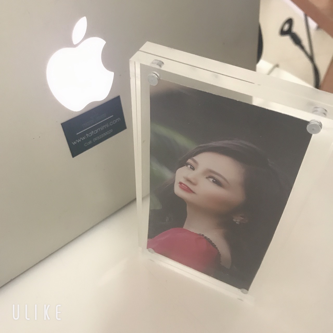Mẫu khung mica hít nam châm đẹp