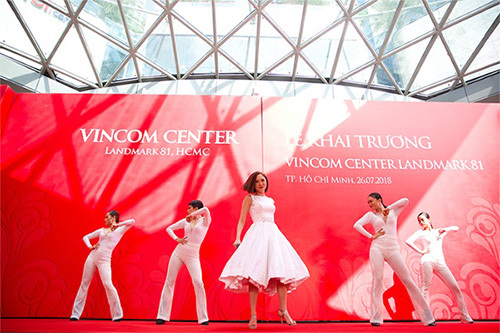 Lễ khai trương Vincom Center A