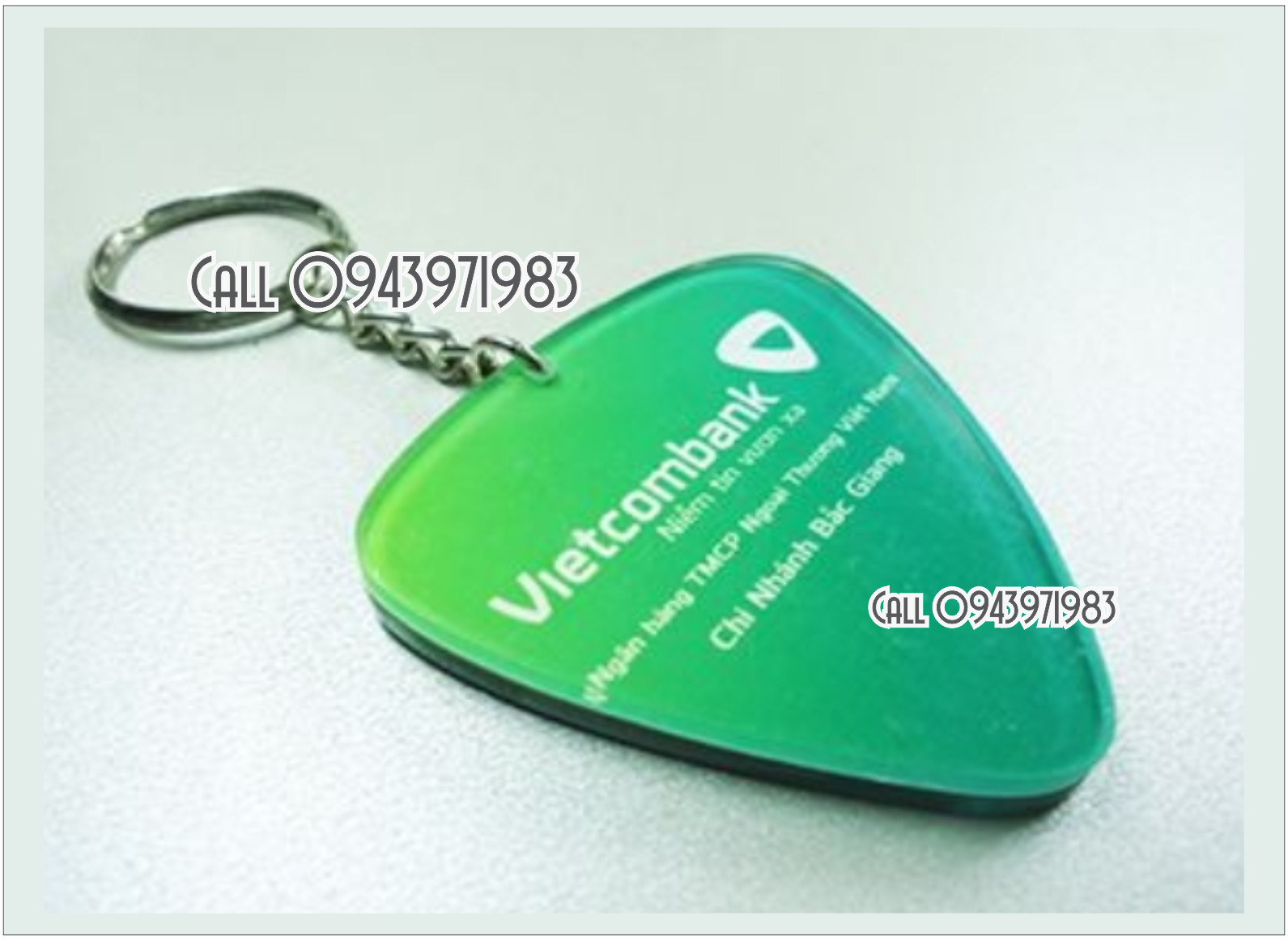 Móc khóa nhiều hình dáng để làm lưu niệm