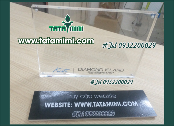 Khung mica In Trực tiếp Kusto