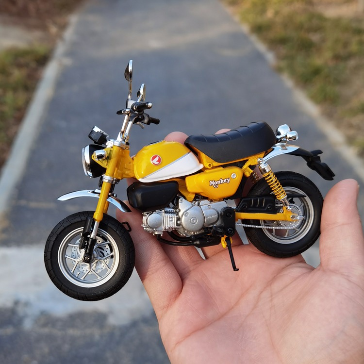 Hà Nội Gặp gỡ Honda Monkey độ ba bánh