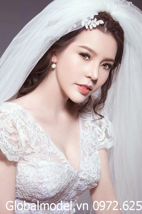 Chuyên cung cấp dịch vụ make up