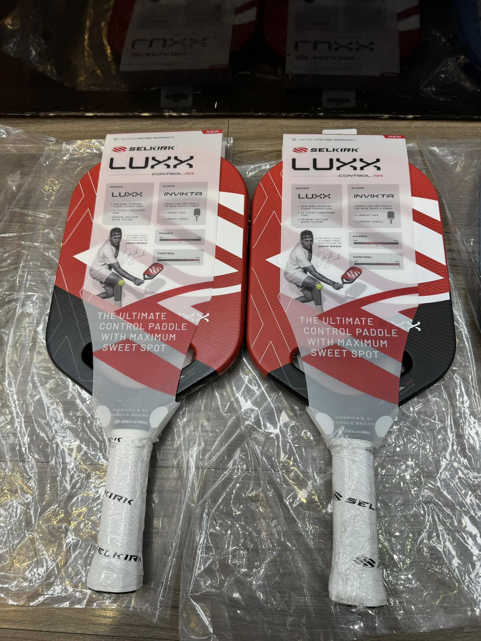 Hướng dẫn phân biệt vợt Selkirk Luxx hàng fake nhái tràn lan trên thị trường