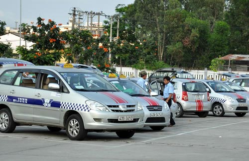 camera-quay-trong-taxi