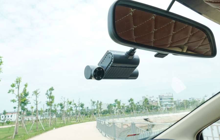 Thiết bị giám sát hành trình và ghi nhận hình ảnh người lái xe Navicom X5