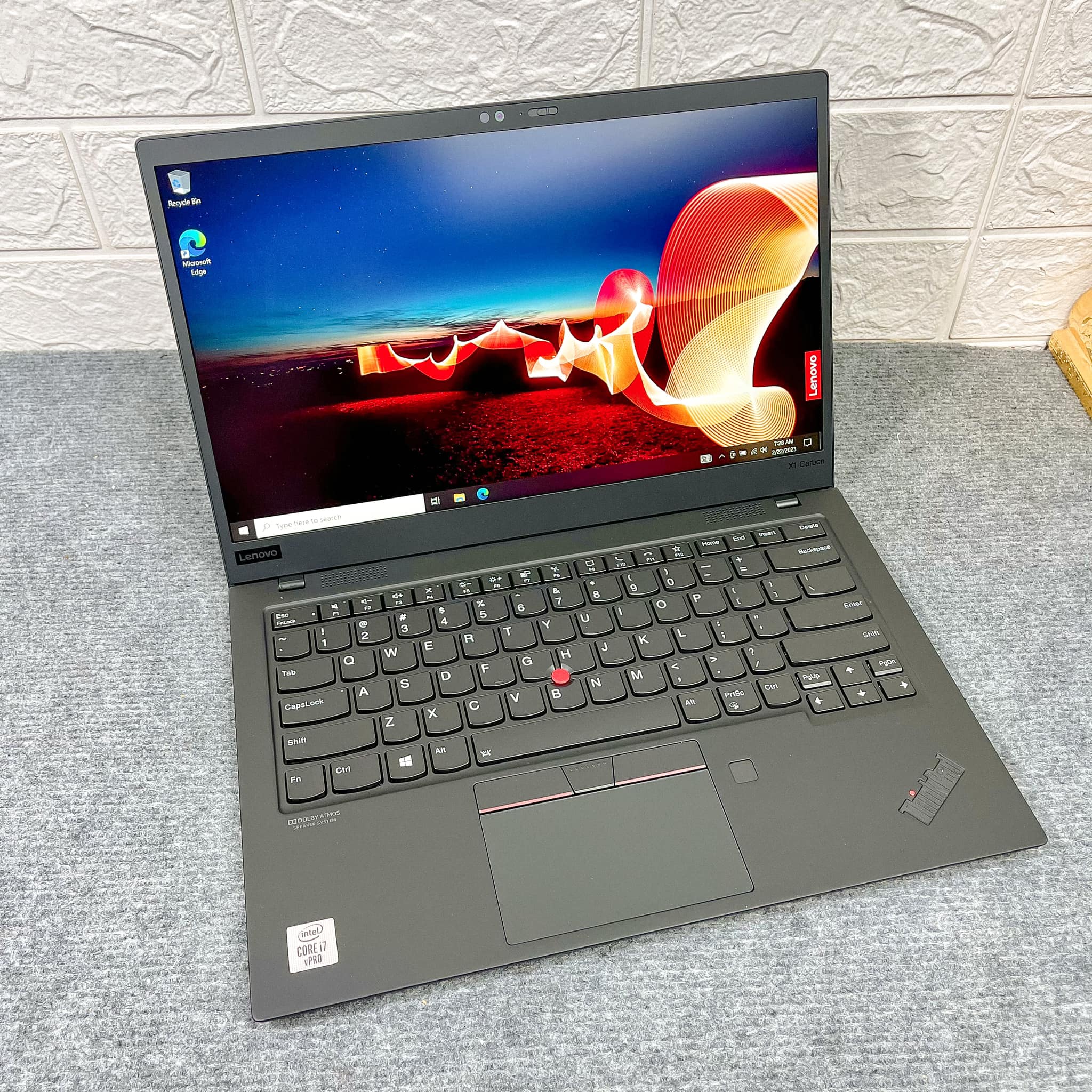 Lenovo Thinkpad X1 Gen 6 - i5 8350u - 16GB - SSD 256GB - Màn 14.0'' FHD (CŨ)