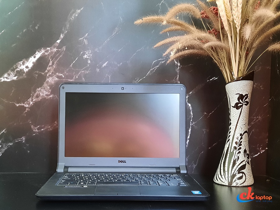 DELL LATITUDE E3340 CPU I5 - 4210U / RAM 4GB / SSD 120GB / MÀN 13.3 INCH HD