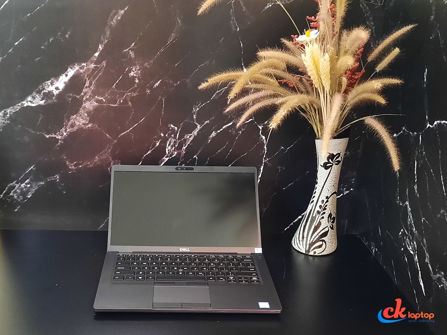 DELL LATITUDE E5400 CPU I5 - 8365U / RAM 8GB / SSD 256GB / MÀN 14 INCH FHD IPS