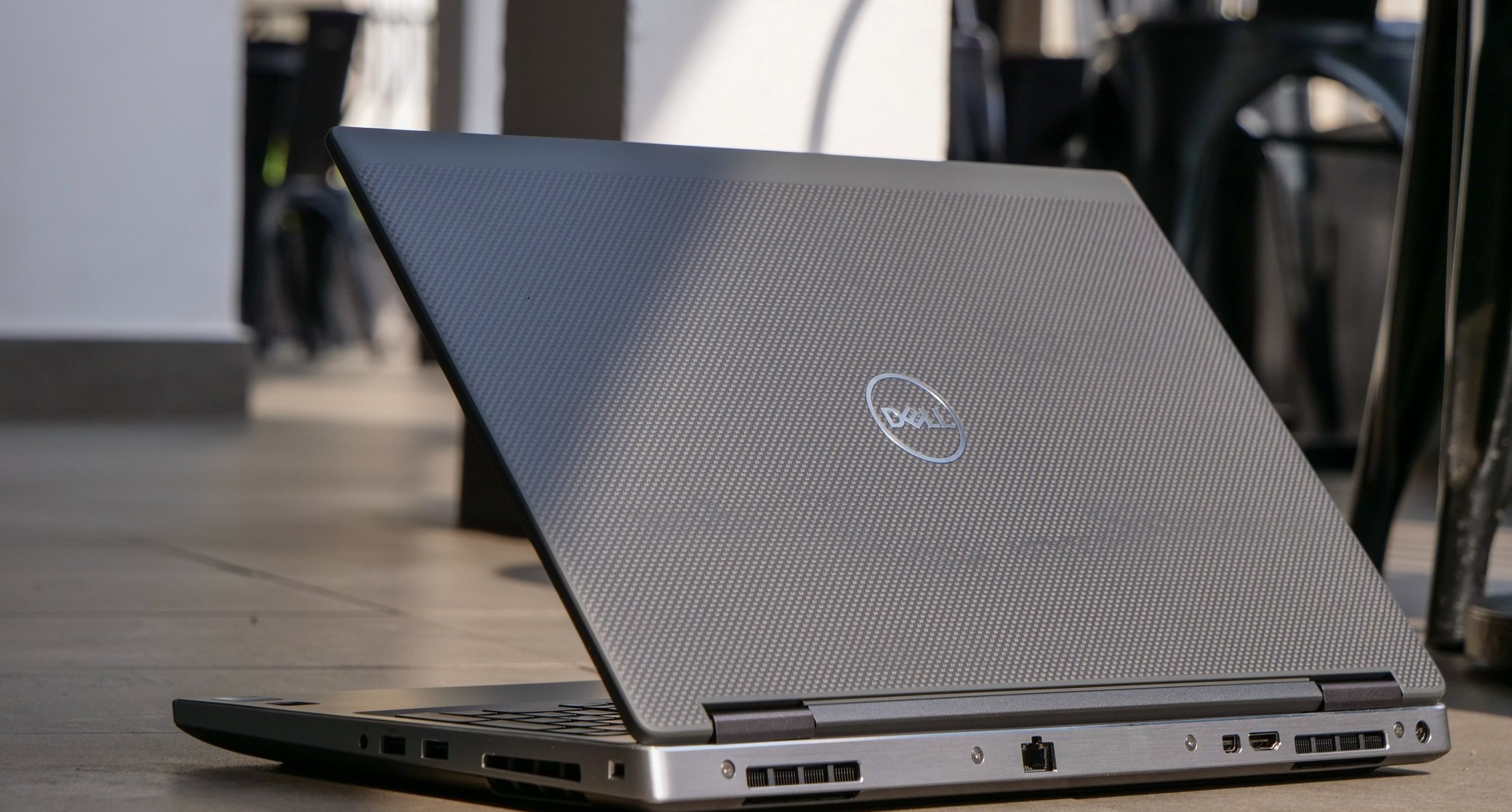 Dell Precision 7540 coi7 9850H Ram 16G SSD 512G Màn 15.6 FHD lướt