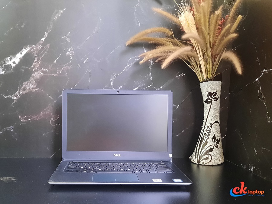 DELL VOSTRO 5370 CPU I5 - 8250U / RAM 8GB / SSD 256GB / MÀN 13.3 INCH FHD IPS