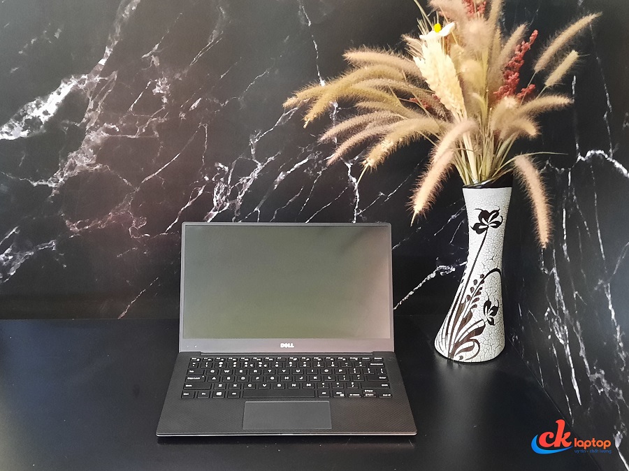 DELL XPS 13 9350 CPU I7 - 6560U / RAM 8GB / SSD 256GB / MÀN 13.3 FHD IPS