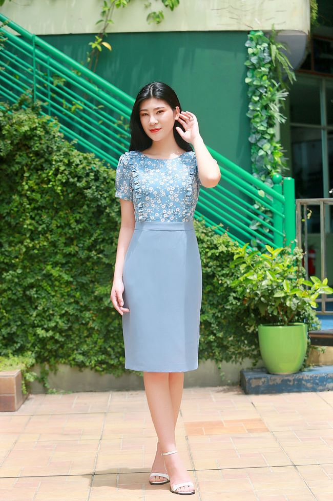 Đầm công sở hoa nhí dáng dài đuôi cá KK160-12 | Thời trang công sở K&K  Fashion