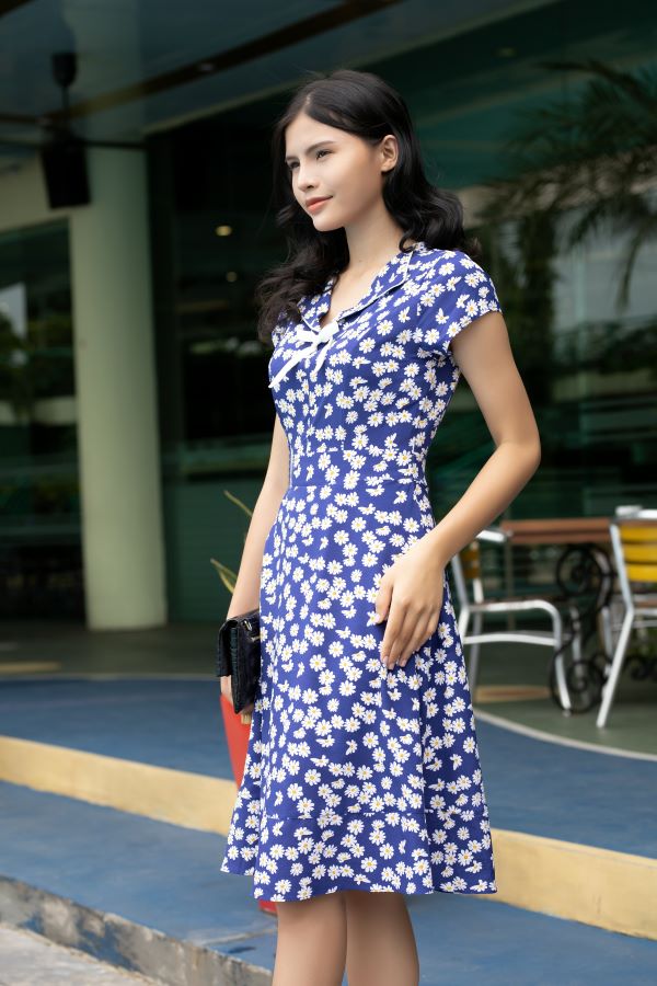 Váy công sở ELMI cao cấp hoa nhí màu xanh tím than EV13