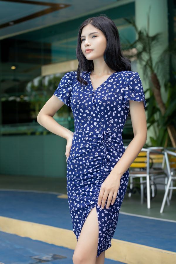 Chân váy linen trơn màu xanh tím than LÁ IN HOA | Shopee Việt Nam