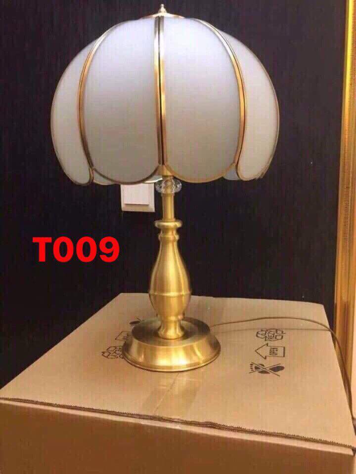 Đèn Bàn Đồng Canava T009