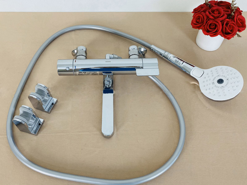 Sen nhiệt độ Toto TBV03404J (Xách tay nhật)