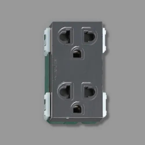 Ổ Cắm Đôi 3 Chấu Có Màn Che Panasonic WEV1582-7H